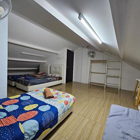 Color Mixed Home Hostel George Town Zewnętrze zdjęcie